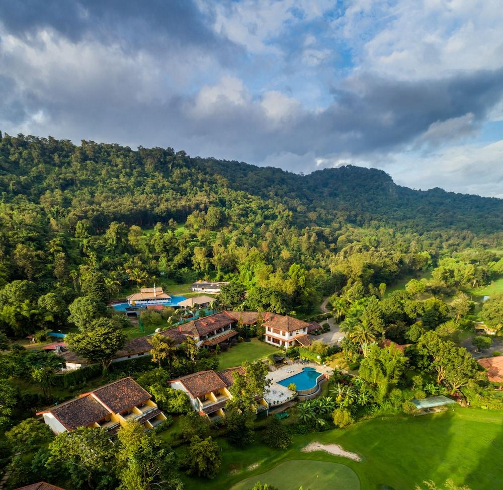Amritara Ambatty Greens Resort Вірайпет Екстер'єр фото